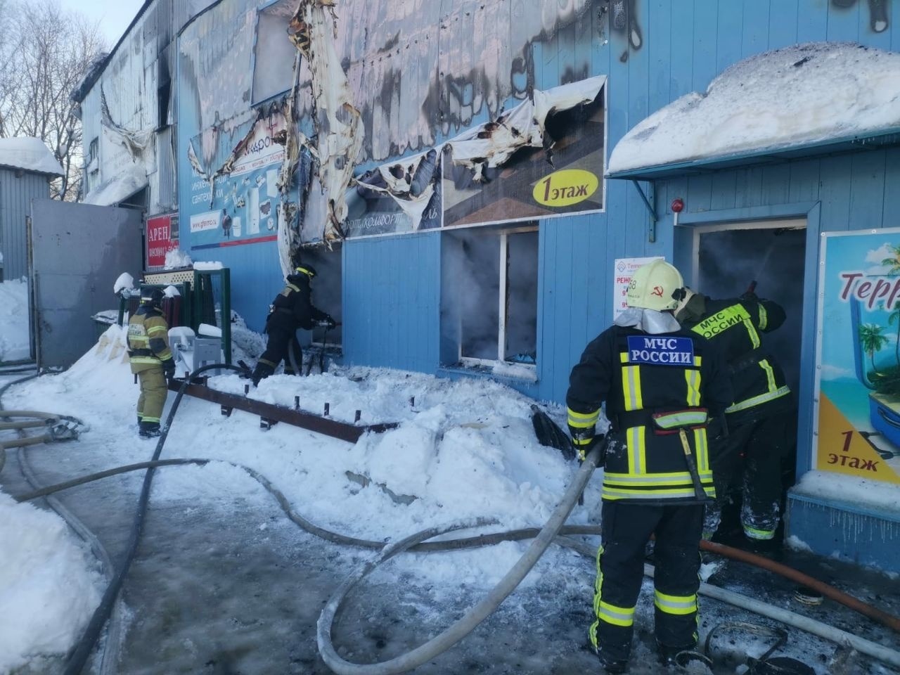 В Гусь-Хрустальном сгорел торговый центр на улице Орловской - новости  Владимирской области