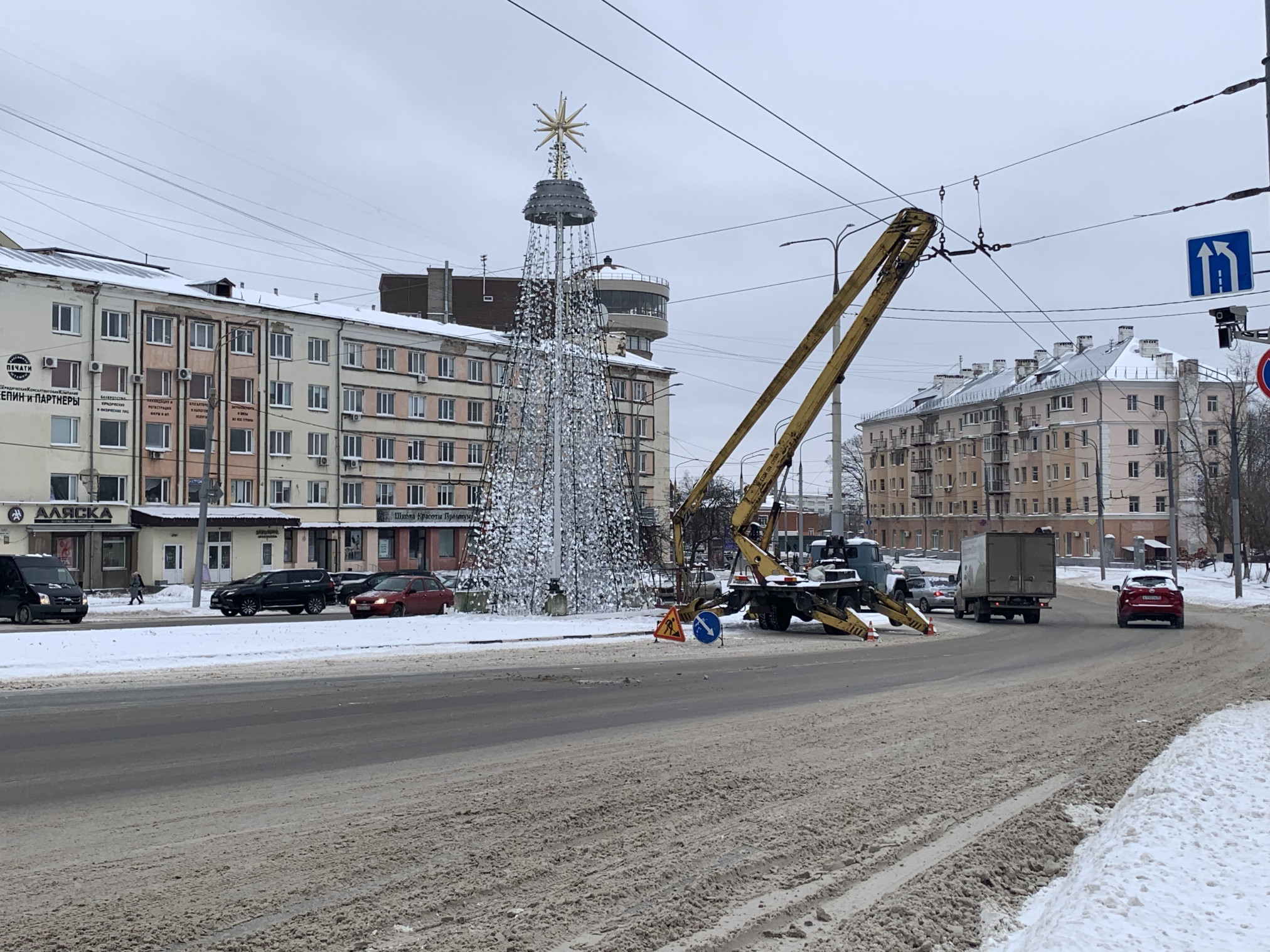 Во Владимире начали создавать новогоднее настроение - новости Владимирской  области