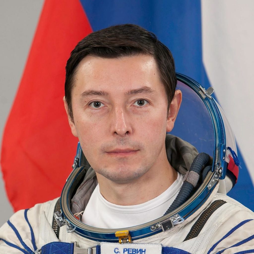 Kosmonavt-Revin-Sergey-Nikolaevich-1024x1024.jpeg