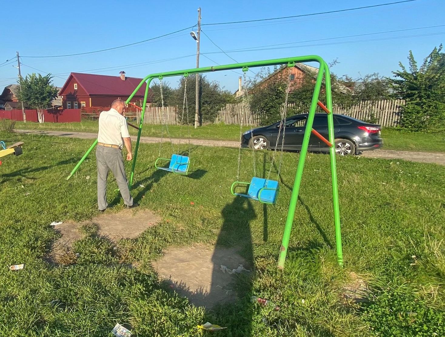 В Кольчугино на сломанных качелях пострадали дети - новости Владимирской  области