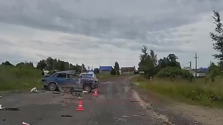 Под Александром перевернулся 99-й ВАЗ. Один человек погиб
