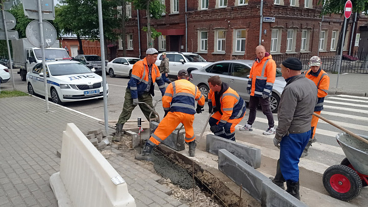 На ремонт тротуаров в центре Владимира направят 200 миллионов, полученных сверх плана