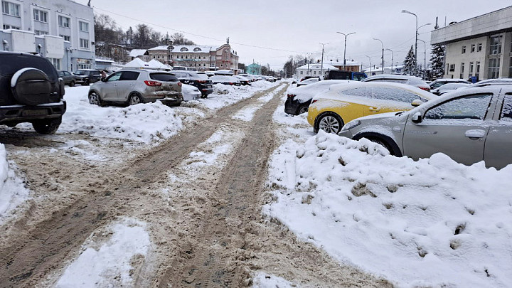 Что туристы видят, выходя из железнодорожного вокзала города Владимира