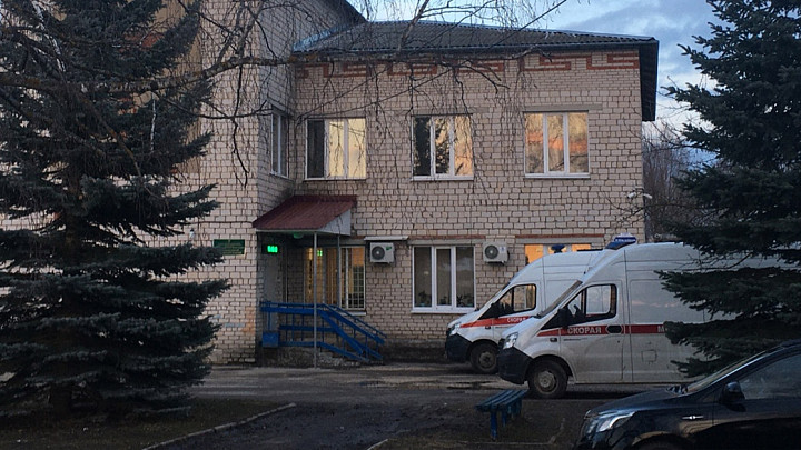 Курьёзное ДТП. Угонщик «скорой помощи» врезался в личный автомобиль ее водителя