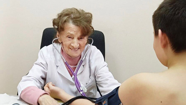 Бывший главврач физкультурного диспансера Зоя Кралина ушла на пенсию только в 93 года