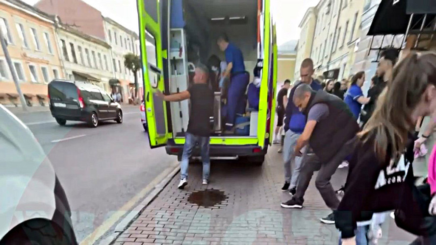 В ресторане в центре Владимира умер подросток