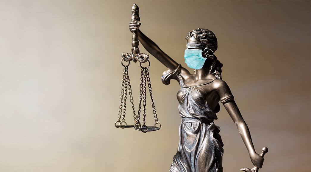 Фемида с маской на лице: главные судебные процессы 2020 года