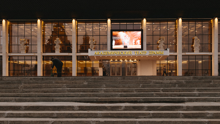 Суд арестовал деньги и имущество компании, реставрировавшей владимирский театр