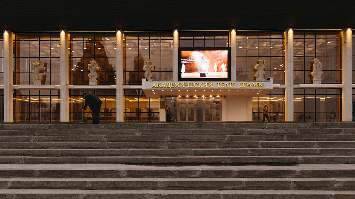 Суд арестовал деньги и имущество компании, реставрировавшей владимирский театр