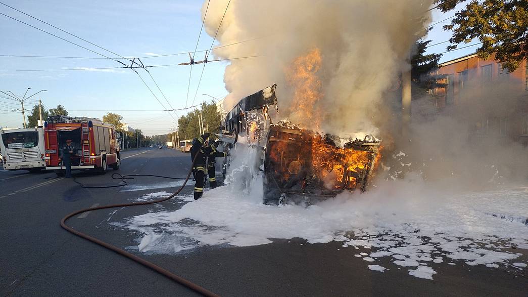 Рядом с владимирским химзаводом дотла выгорел автобус маршрута №15