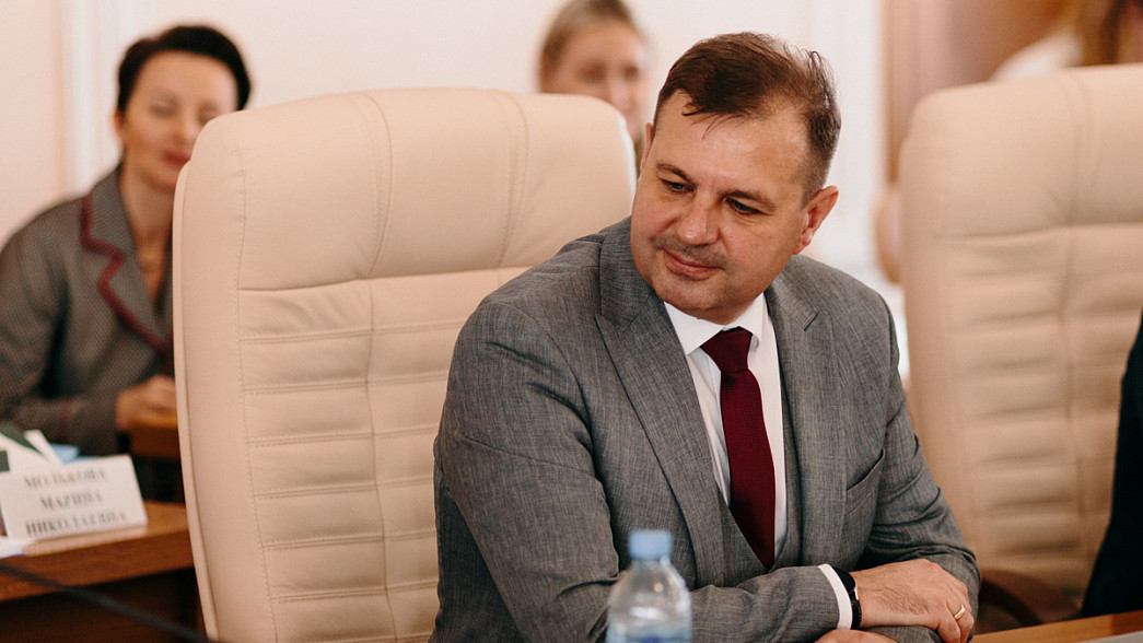 Романа Кавинова проводили из областных депутатов в мэры Суздаля