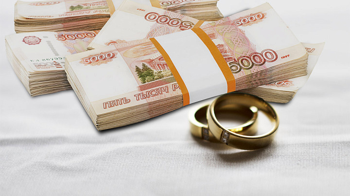 Таджик и россиянка подыскивали мигрантам русских детей для усыновления