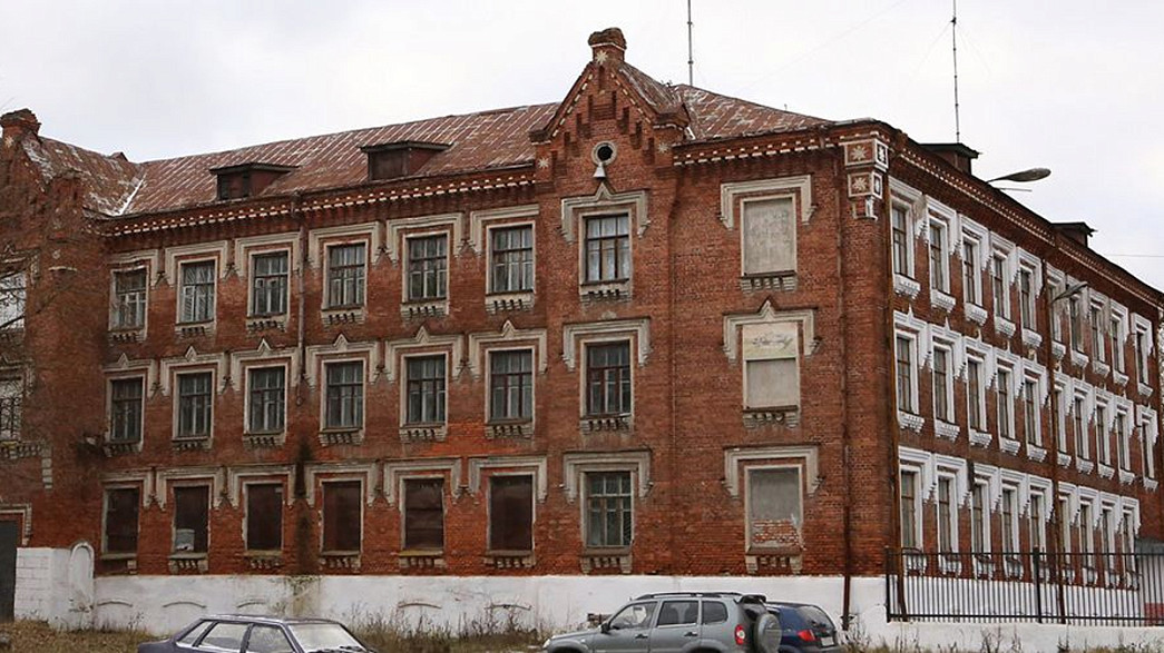 Власти Гусь-Хрустального нашли инвестора, который восстановит казармы XIX века Власти Гусь-Хрустального нашли инвестора, который восстановит казармы XIX века