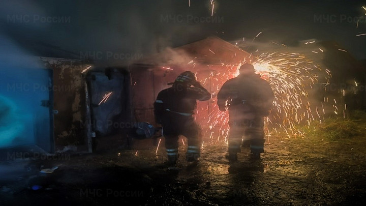 Во Владимире горели химзавод и гаражи