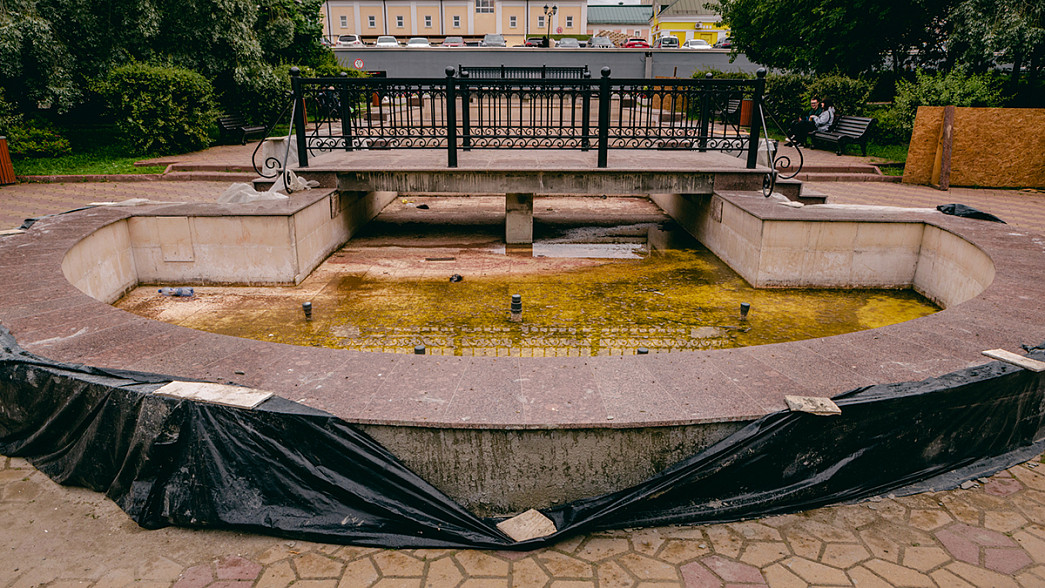 Фонтан у Северных торговых рядов города Владимира проходит последние испытания перед запуском
