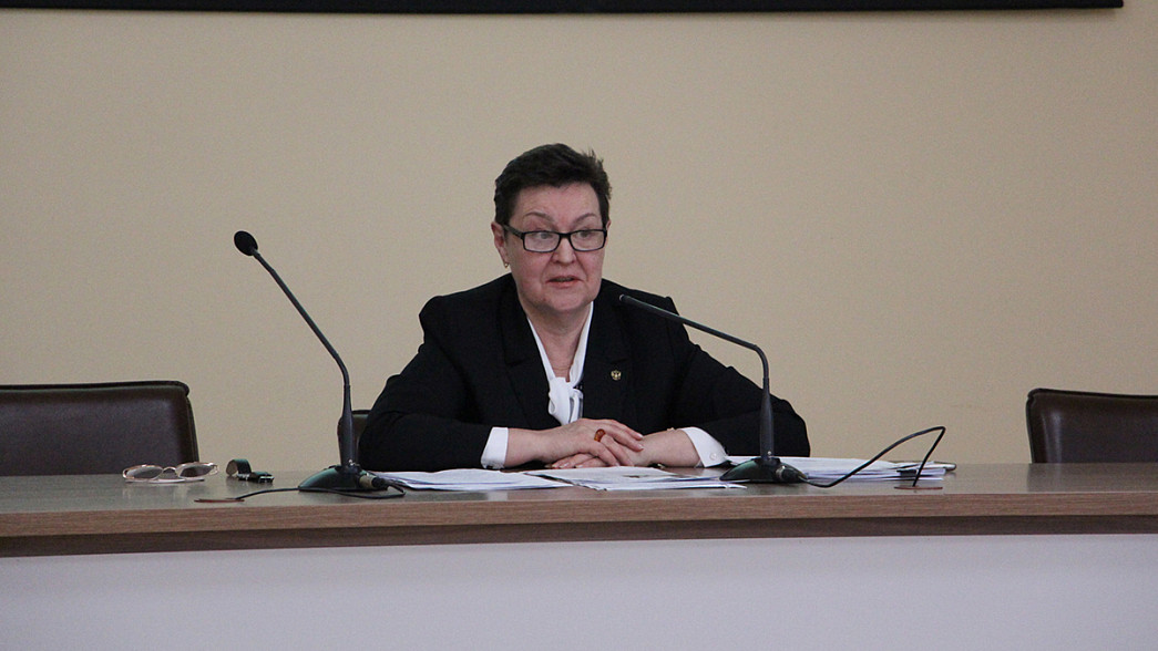 Елена Шаломенцева освободила должность председателя регионального государственно-правового комитета