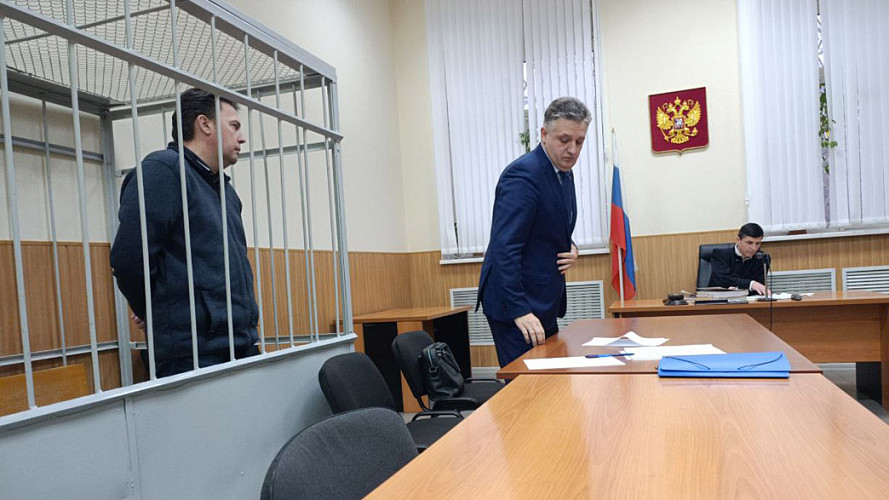 «Попал в расставленные сети»: экс-мэр города Владимира заплакал в суде