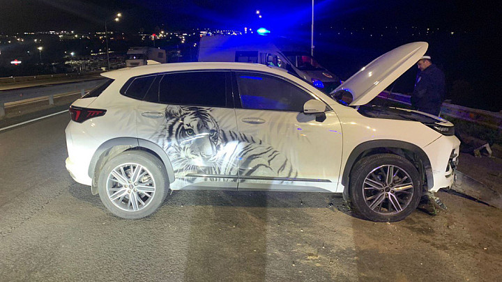 33-летняя женщина за рулем автомобиля EXEED перевернулась на Огуречной горе