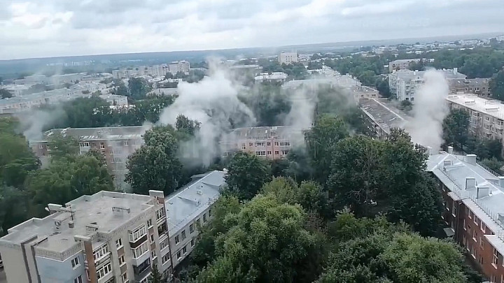 Во Владимире резко подскочила температура горячей воды в домах, что привело к серьезному порыву трубопровода