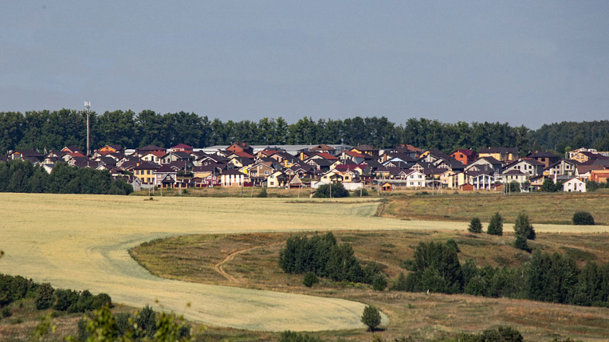 В пригороде Владимира конфискуют землю и дом, купленные на неподтверждённые доходы
