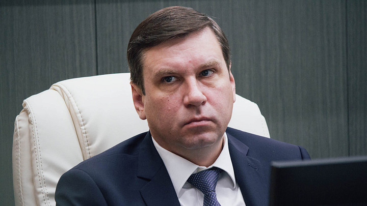 Вице-губернатора Александра Максимова отзывают из Москвы и бросают на минсельхоз