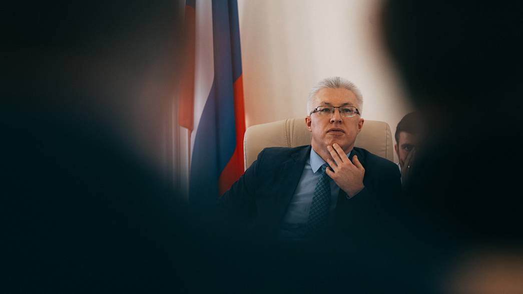 Руководитель фракции «Единая Россия» в ЗакСобрании Вячеслав Картухин: «Мы хотим помочь губернатору исправить его ошибку, а он сопротивляется»