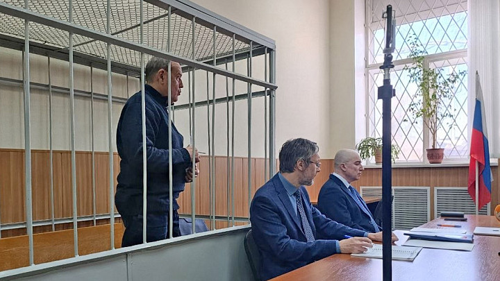 Гособвинитель потребовал приговорить экс-главу владимирского минздрава Янина к 8 годам колонии