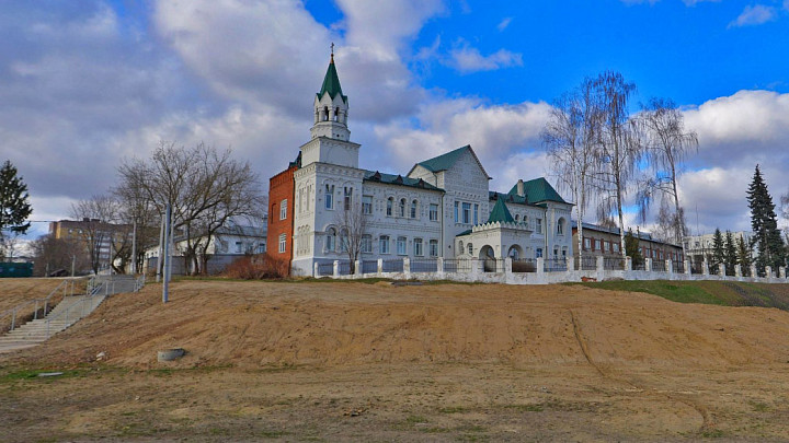 Семья, потерявшая двойню, говорит о врачебной ошибке в Красном кресте