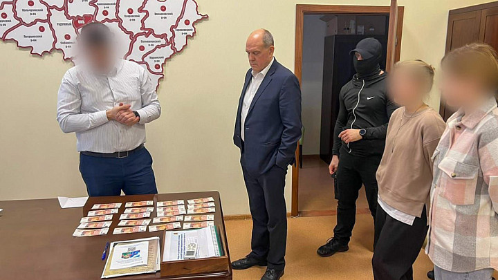 Экс-глава владимирского минздрава Янин мог обкладывать подчинённых данью для ублажения проверяющих