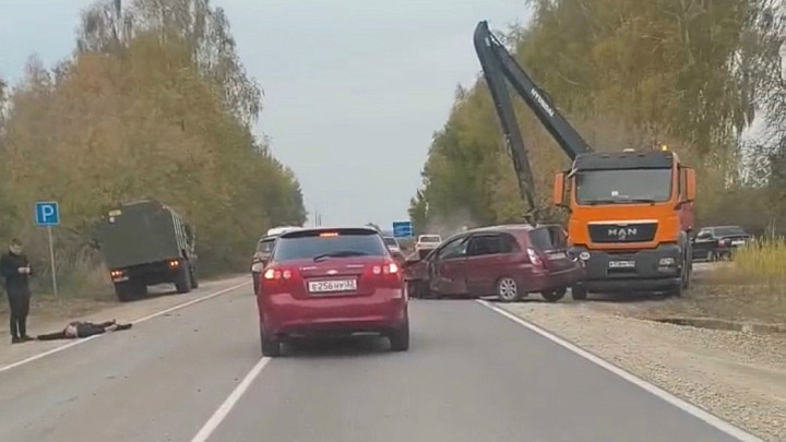 Под Муромом иномарка устроила массовое столкновение