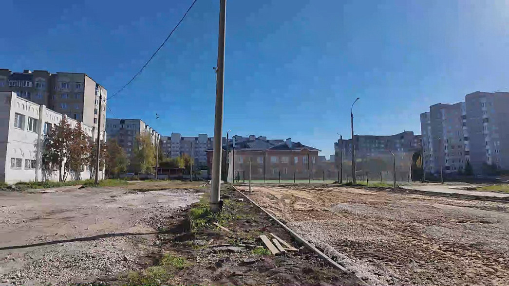 Ремонт двора в школе №40 города Владимира запаздывает на полтора месяца