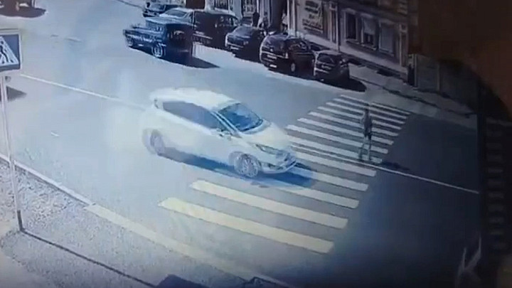Жительница Юрьев-Польского сбила ребенка, ехавшего на самокате по пешеходному переходу