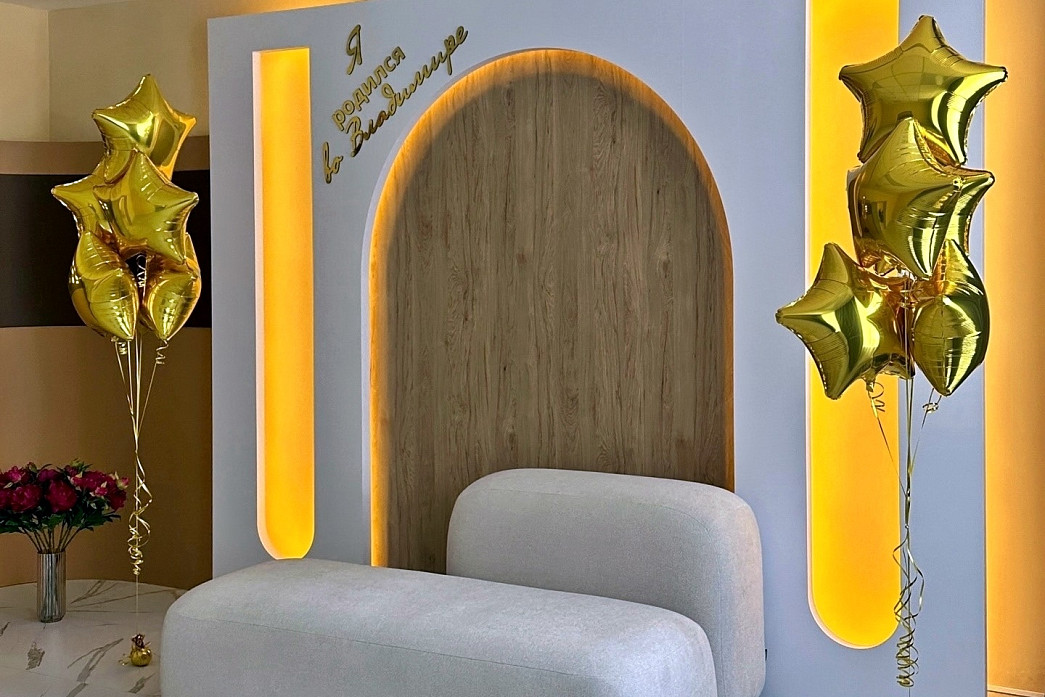 В Центральном роддоме Владимира впервые обновили интерьер выписного зала