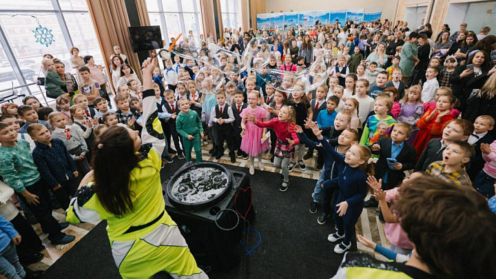 Мюзикл «Чудо-дерево», аниматоры и подарки для детей
