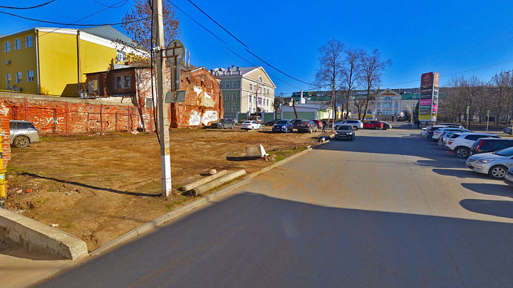 На месте рухнувшего, сгоревшего и снесенного особняка в центре Владимира одобрено строительство общественно-делового здания