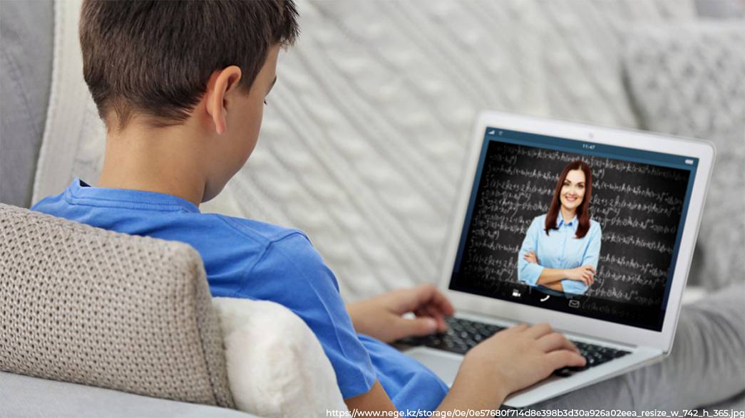 Владимирские школы попросили учить детей в дистанционном формате по сменам — чтобы снизить нагрузку на образовательную платформу в интернете