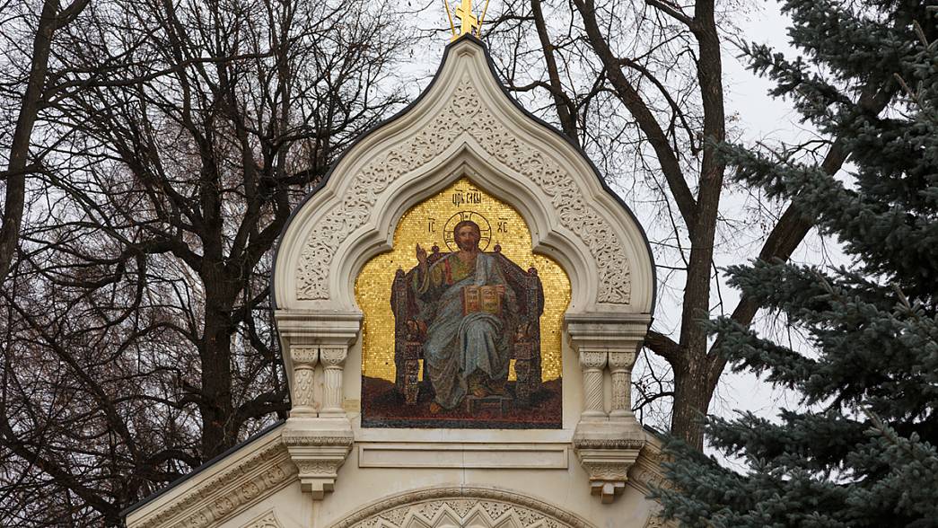 В Суздале торжественно освятили мозаичную икону «Спас на троне», которая украсила памятник-часовню на месте погребения князя Дмитрия Пожарского