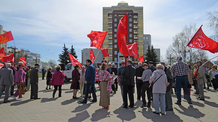 Мэрия Владимира не согласовала коммунистам митинг в защиту прав обманутых дольщиков. КПРФ оспаривает запрет в суде