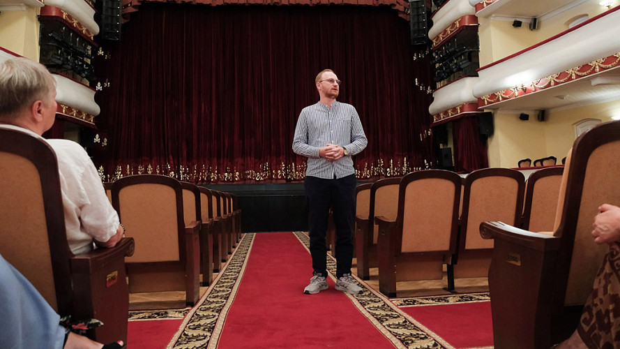 Получив «Золотую маску», режиссер Владимир Кузнецов покинул владимирский драмтеатр
