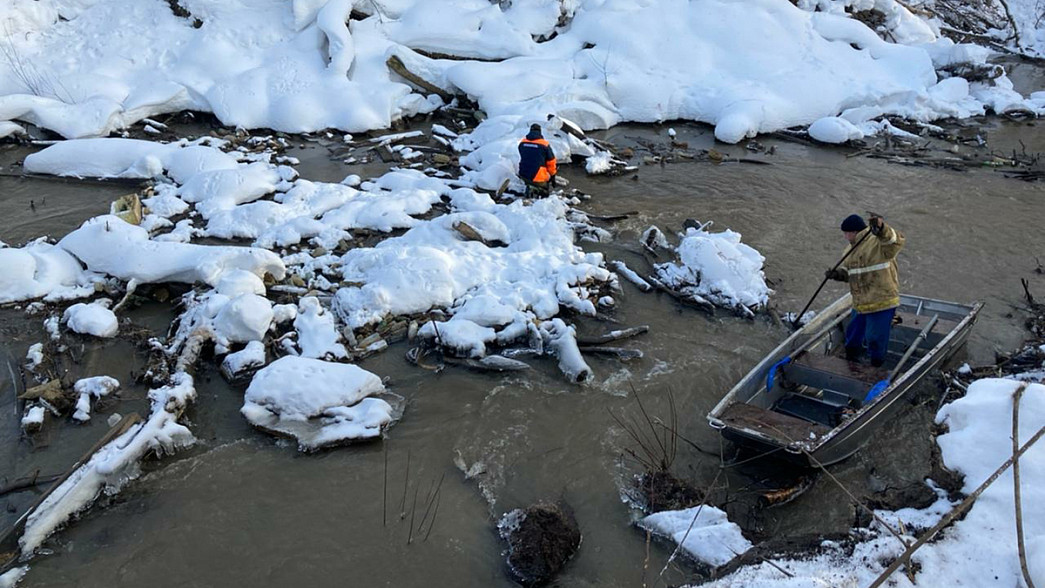 Спасатели очистили во Владимире русло реки Рпень, чтобы обеспечить прохождение паводка