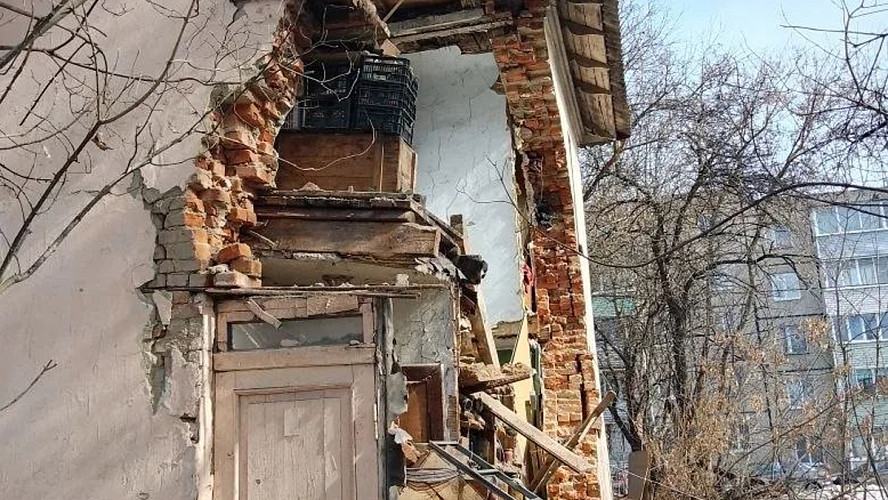 На улице Лакина во Владимире обрушилась стена двухэтажки