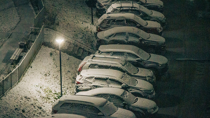 Владимирцев предупреждают о комплексе неблагоприятных погодных явлений: тумане, мокром снеге и гололедице