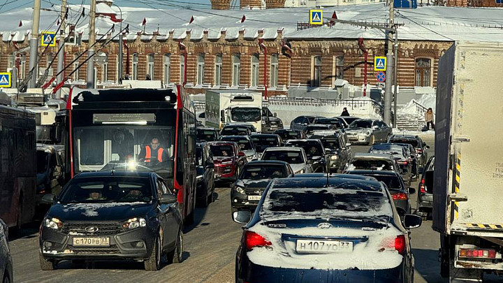 «Великое троллейбусное стояние» на Студеной горе Владимира