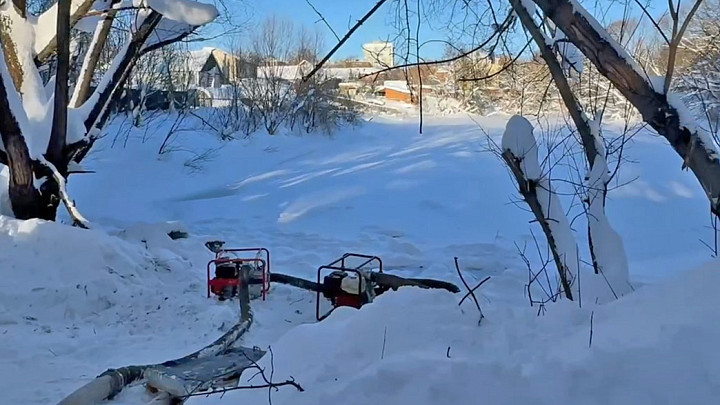 Владимирский Водоканал очищает пруд, который загрязнил канализационными стоками