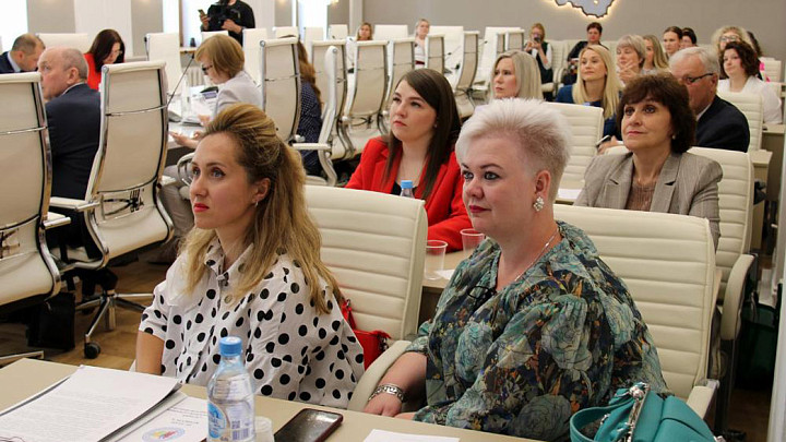 Где работает лучший муниципальный служащий Владимирской области?