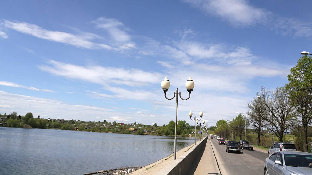 В садах тонут люди