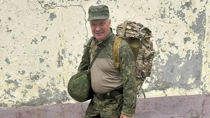 63-летний замглавы Селивановского округа Сергей Агапов ушёл добровольцем на СВО