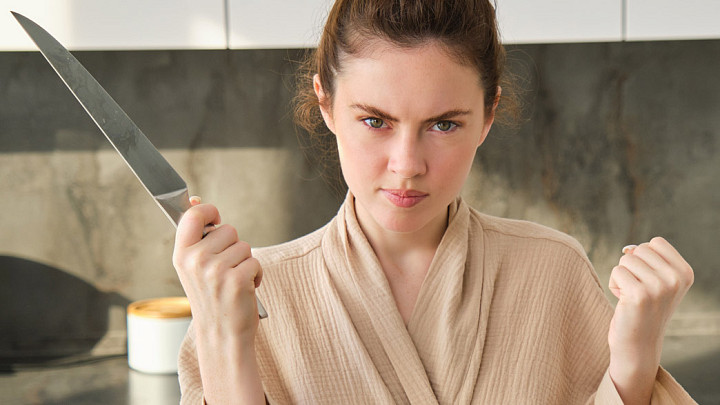 Жительница Владимирской области повторно порезала ножом сожителя