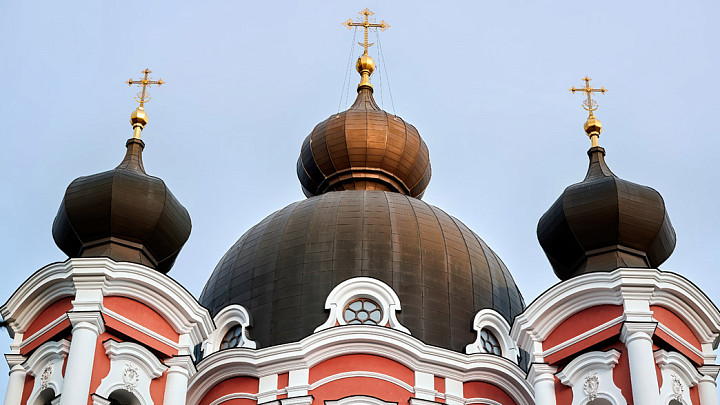 Владимирская область в 2026 году передаст РПЦ сотню храмов