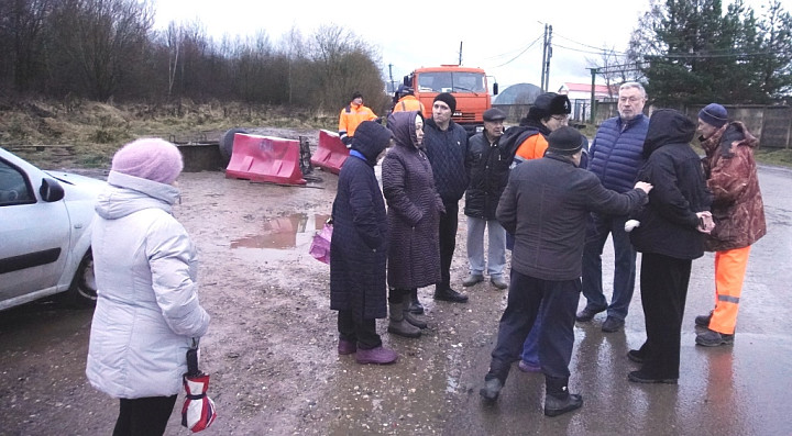 Ассенизаторы против жителей: коммунальное обострение